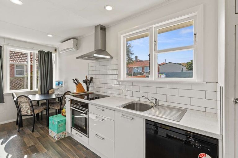 Photo of property in 90 Harper Street, Gonville, Whanganui, 4501