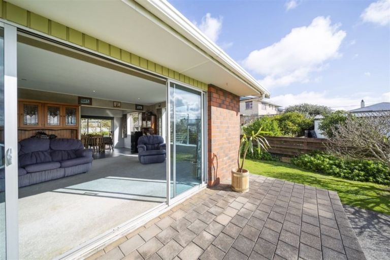 Photo of property in 31 Campbell Street, Hawera, 4610