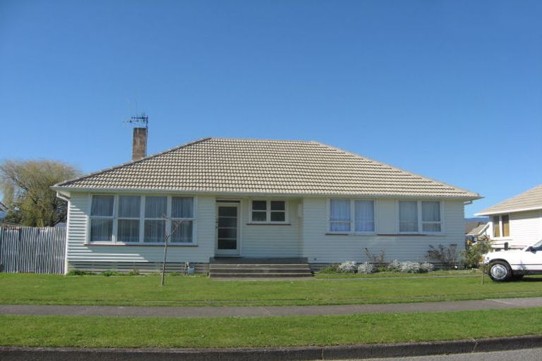 Photo of property in 5 Awatea Street, Levin, 5510