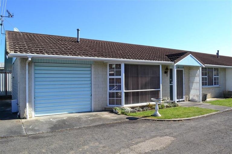 Photo of property in 584a Queen Street East, Levin, 5510