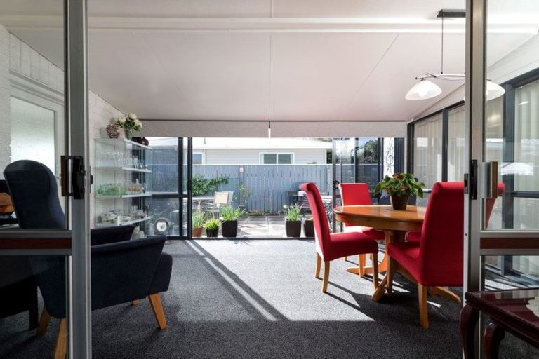 Photo of property in 2 Magnolia Drive, Westown, New Plymouth, 4310