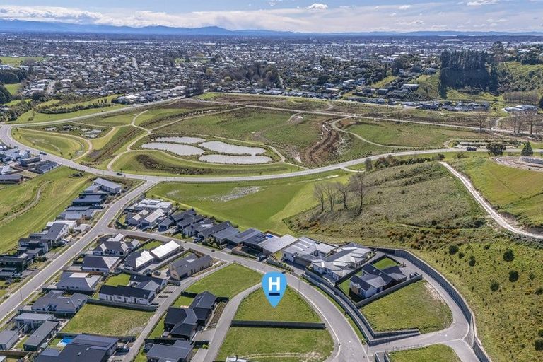 Photo of property in 24 Carex Rise, Cracroft, Christchurch, 8022