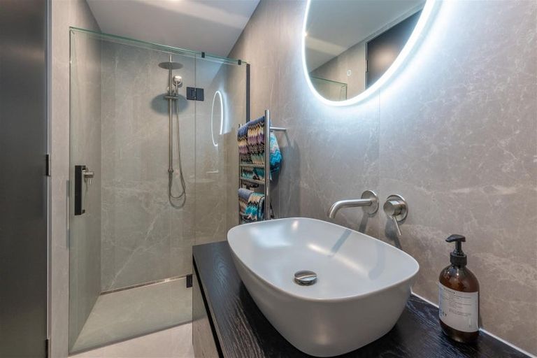 Photo of property in 314c Hurstmere Road, Takapuna, Auckland, 0622