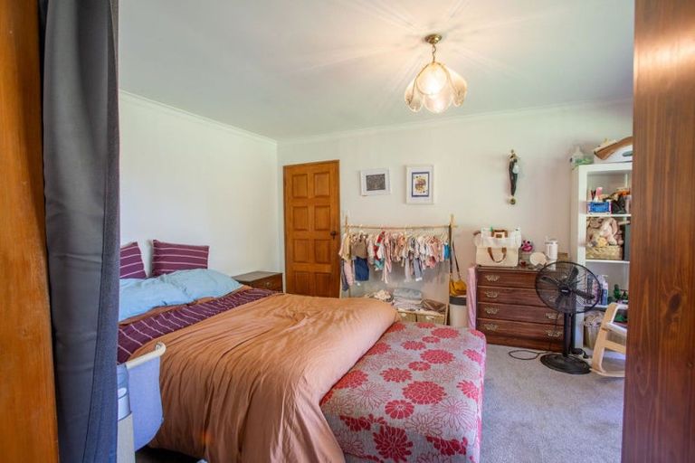 Photo of property in 8 Ameku Road, Raetihi, 4632