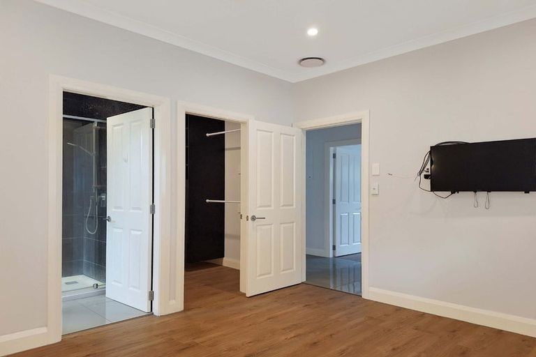 Photo of property in 20 Thornycroft Avenue, Epuni, Lower Hutt, 5011