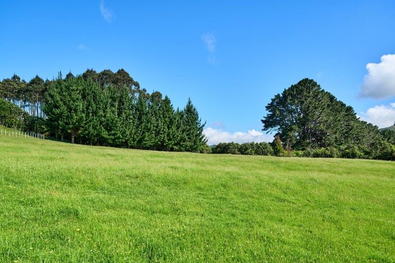 Photo of property in 92 Kaitawa Road, Hautere, Otaki, 5582