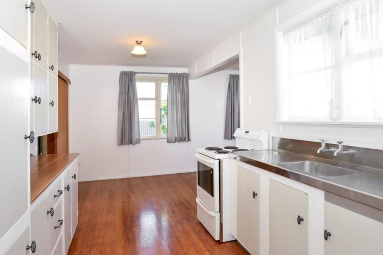 Photo of property in 403 Hinau Street, Saint Leonards, Hastings, 4120