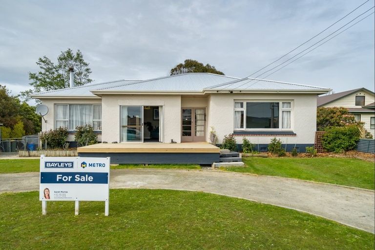 Photo of property in 3 Stuart Street, Owaka, 9535