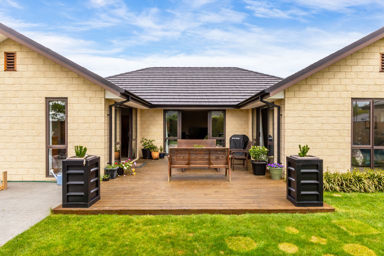 Photo of property in 3 Euphrasie Drive, Aidanfield, Christchurch, 8025