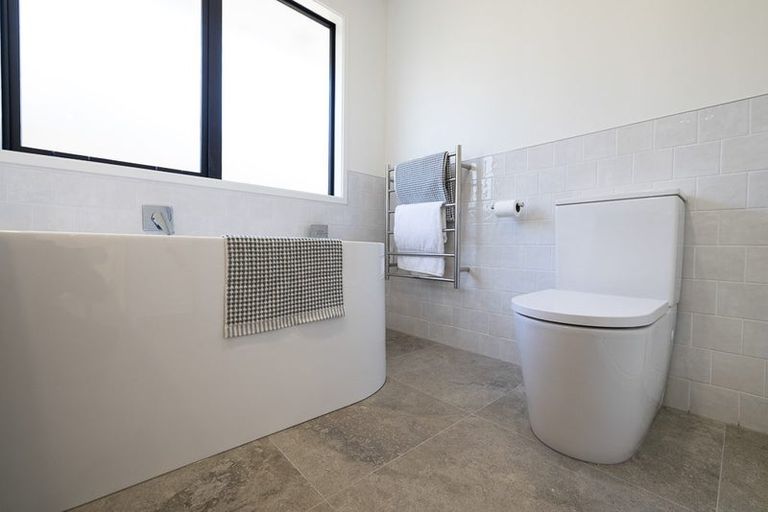 Photo of property in 165 Adler Drive, Ohauiti, Tauranga, 3112