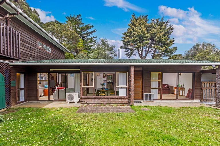 Photo of property in 789a Beach Road, Browns Bay, Auckland, 0630
