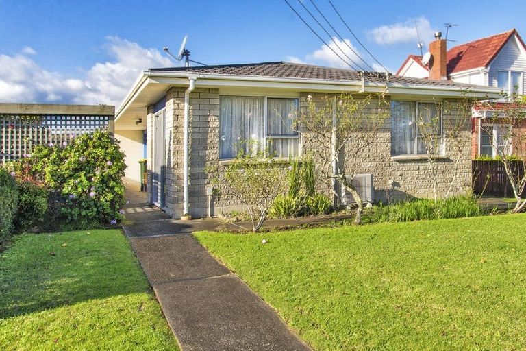 Photo of property in 1/36 Churchill Avenue, Manurewa, Auckland, 2102