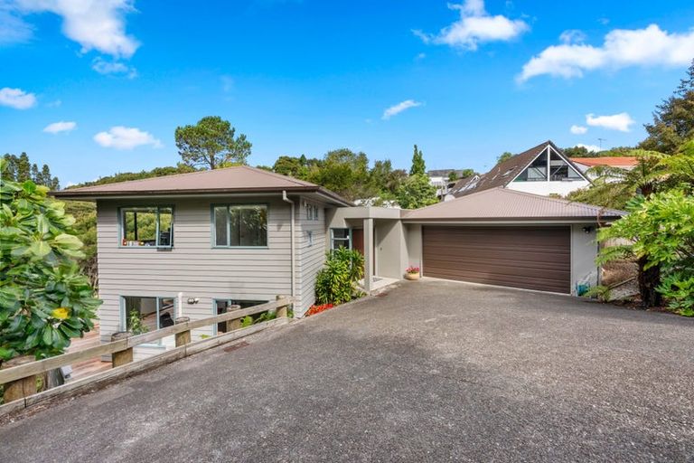 Photo of property in 140 Chelsea View Drive, Chatswood, Auckland, 0626