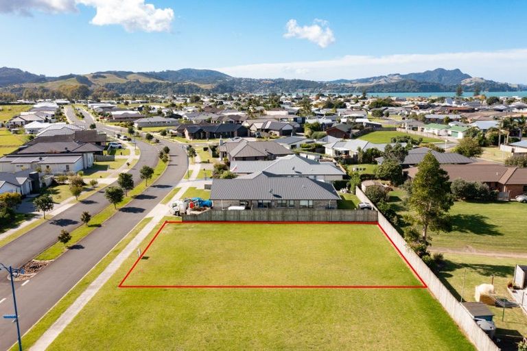 Photo of property in 116 Kupe Drive, Whitianga, 3510