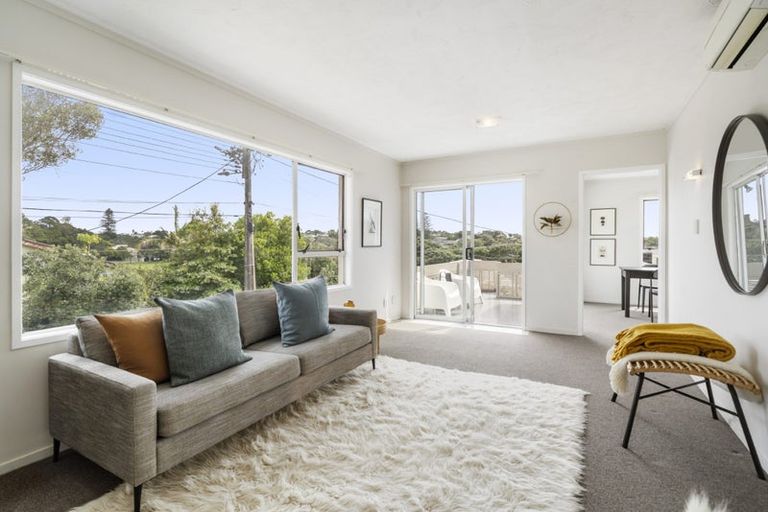 Photo of property in 1/22 North Avenue, Narrow Neck, Auckland, 0624