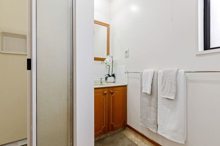 Photo of property in 11b Winters Road, Redwood, Christchurch, 8051