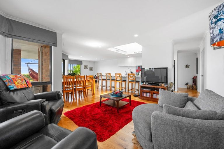 Photo of property in 1611 Kaipara Coast Highway, Kaukapakapa, 0984