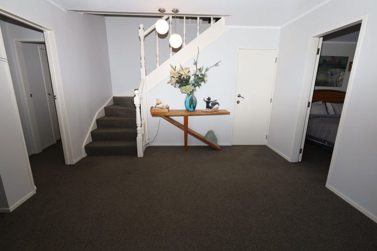 Photo of property in 10 Kiriwai Place, Matua, Tauranga, 3110