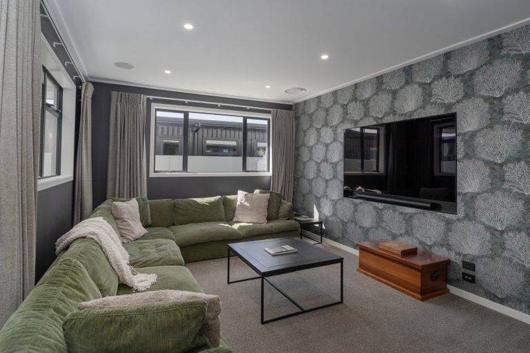 Photo of property in 1 Capstan Crescent, Whitianga, 3510