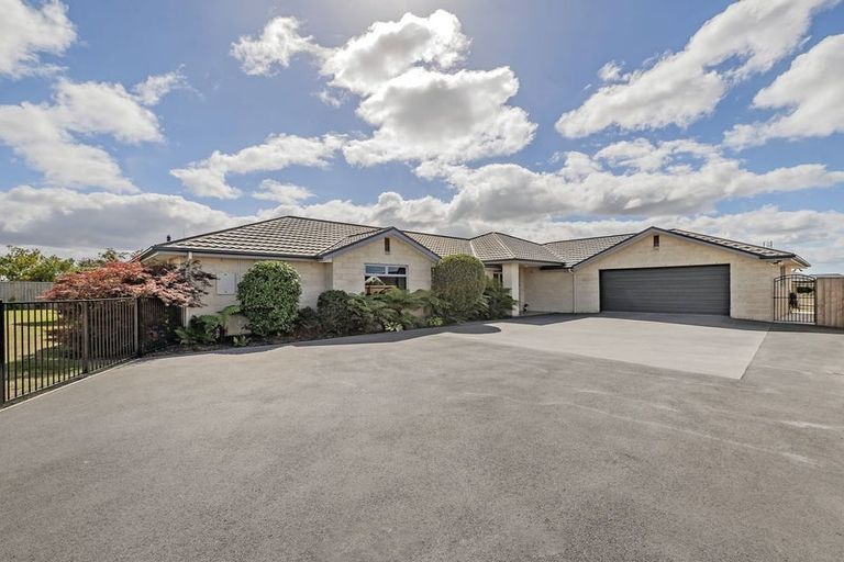 Photo of property in 30 Sunnyside Road, Coatesville, 0793