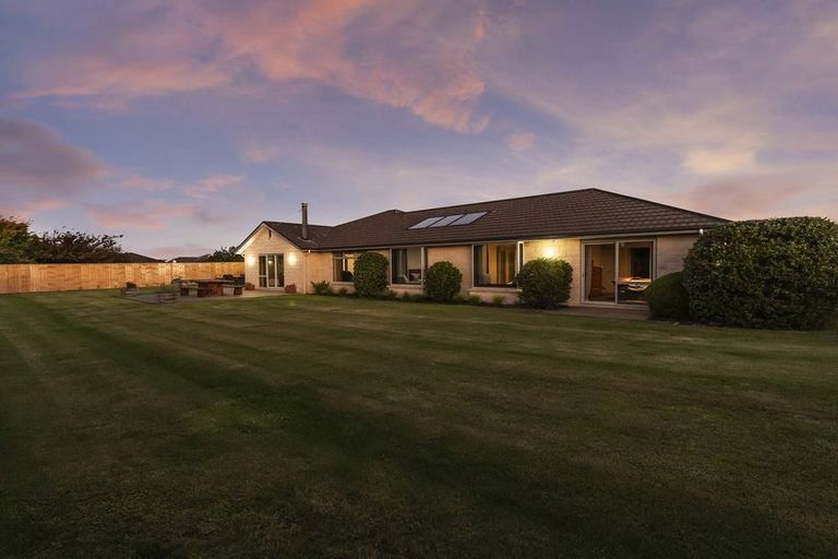 Photo of property in 30 Sunnyside Road, Coatesville, 0793