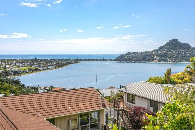 Photo of property in 2 Tairua Heights, Tairua, 3508