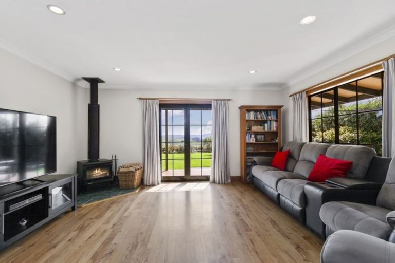 Photo of property in 112 Oyster Point Road, Kaukapakapa, Warkworth, 0984