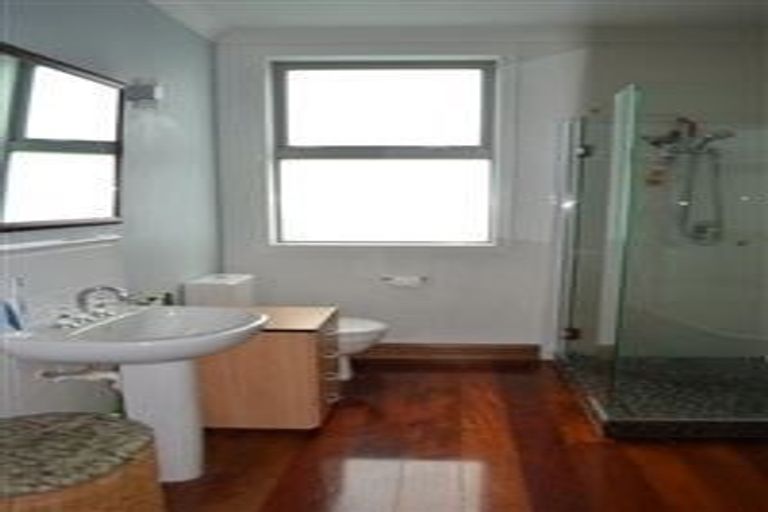 Photo of property in 5 Valley Street, Island Bay, Wellington, 6023