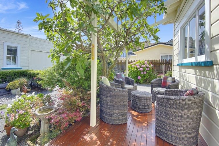 Photo of property in 36 The Esplanade, Westshore, Napier, 4110
