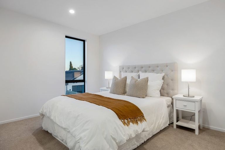 Photo of property in 9/200 Main Road North, Redwood, 8051