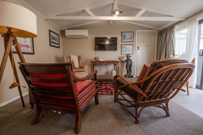 Photo of property in 25 Gow Street, Ross, 7812