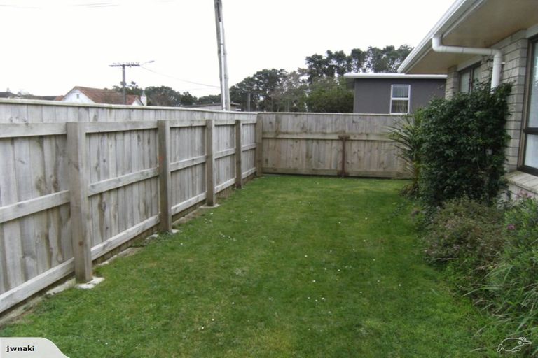 Photo of property in 23a Stoke Street, Westown, New Plymouth, 4310