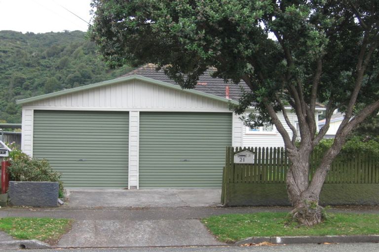 Photo of property in 1/21 Lockwood Crescent, Taita, Lower Hutt, 5011