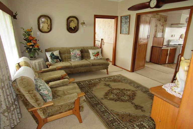 Photo of property in 49 Ngatai Street, Manaia, 4612