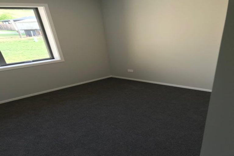 Photo of property in 31 Timsfield Drive, Lake Hawea, Wanaka, 9382