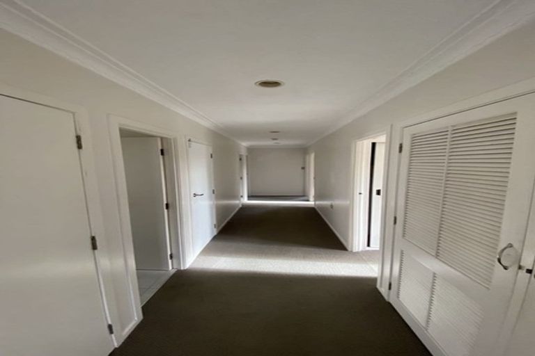 Photo of property in 4 Lynngate Place, Hillcrest, Auckland, 0627