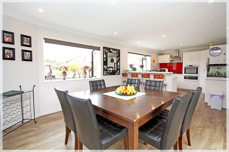 Photo of property in 20 Easton Way, Levin, 5510