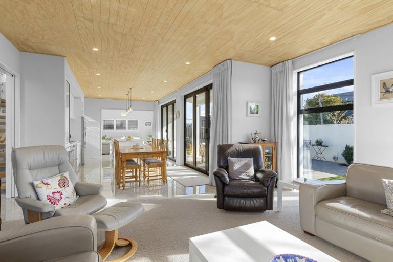 Photo of property in 57 Watford Street, Strowan, Christchurch, 8052