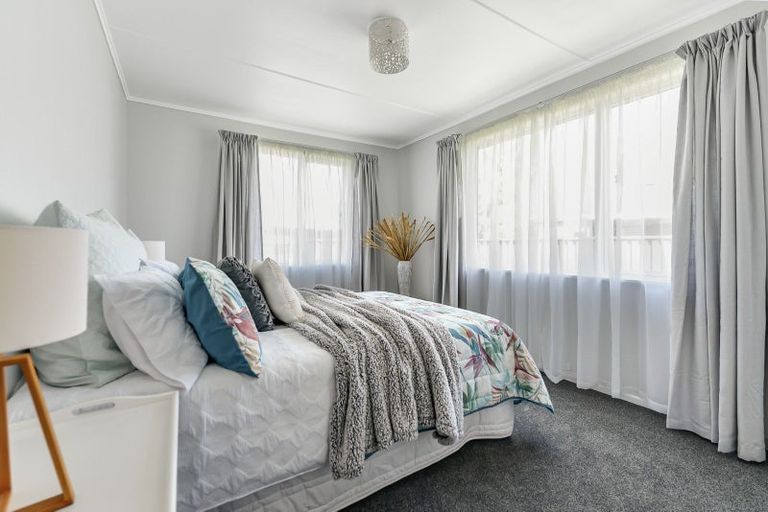 Photo of property in 8 Mabian Crescent, Deanwell, Hamilton, 3206