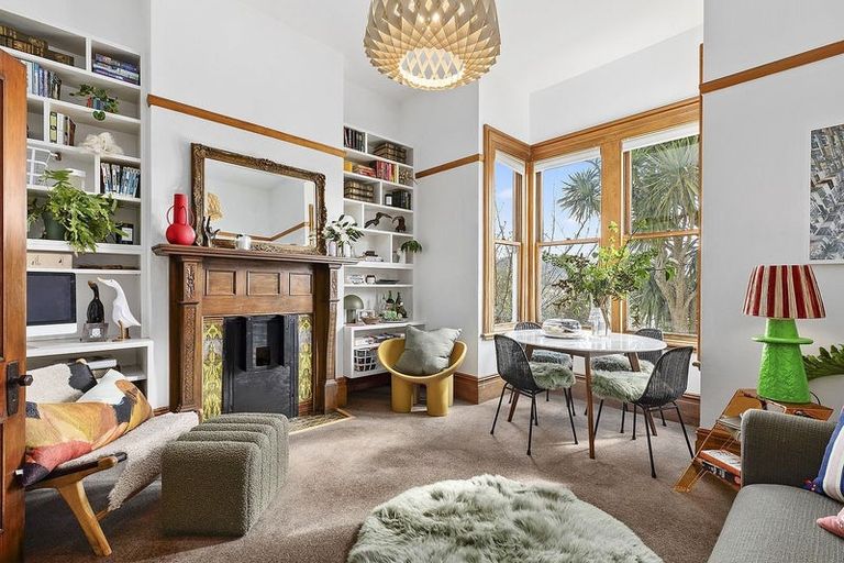 Photo of property in 82 Creswick Terrace, Northland, Wellington, 6012