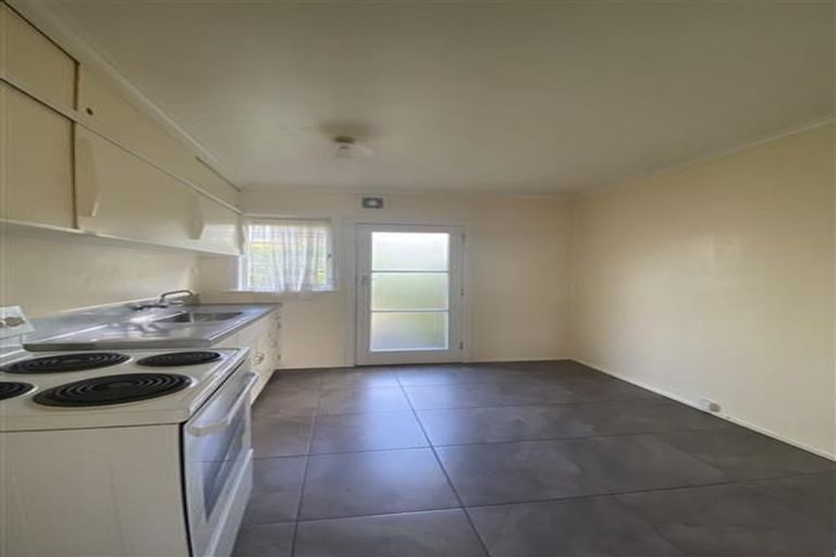 Photo of property in 4/63e Owairaka Avenue, Mount Albert, Auckland, 1025