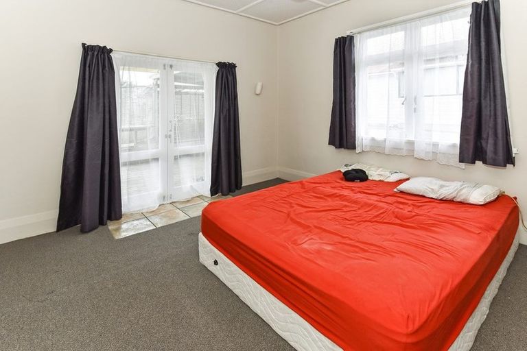 Photo of property in 10a Sturdee Road, Manurewa, Auckland, 2102