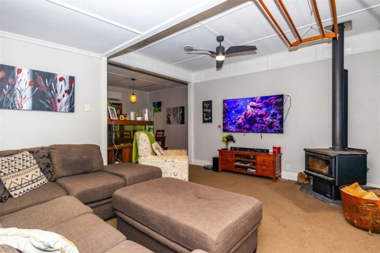 Photo of property in 27 Main Road, Pleasant Point, 7903