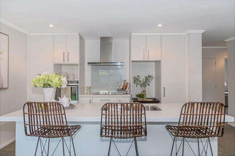 Photo of property in 162 Wainui Road, Silverdale, 0932