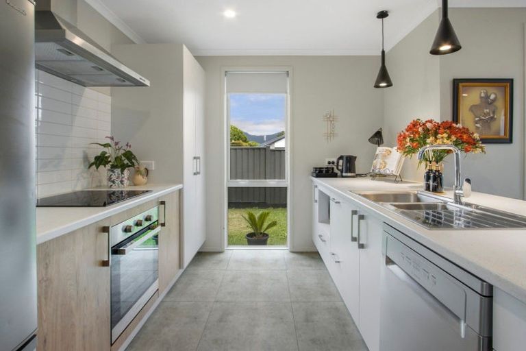 Photo of property in 6 Opou Place, Katikati, 3129