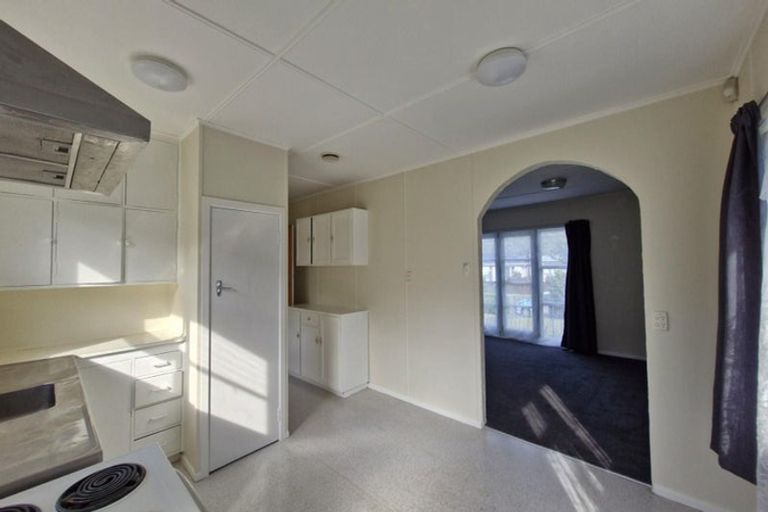 Photo of property in 24 Ruthven Road, Wainuiomata, Lower Hutt, 5014