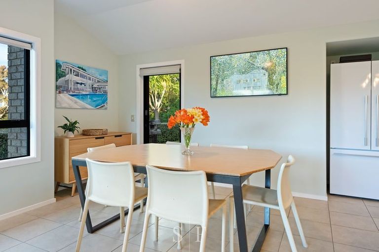 Photo of property in 22 Fairway Oaks Drive, Waikanae Beach, Waikanae, 5036