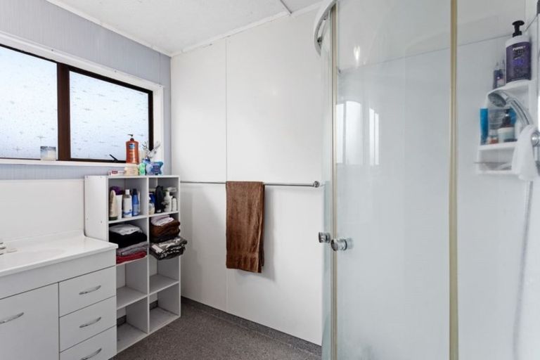 Photo of property in 15 Kauri Street, Edgecumbe, 3120