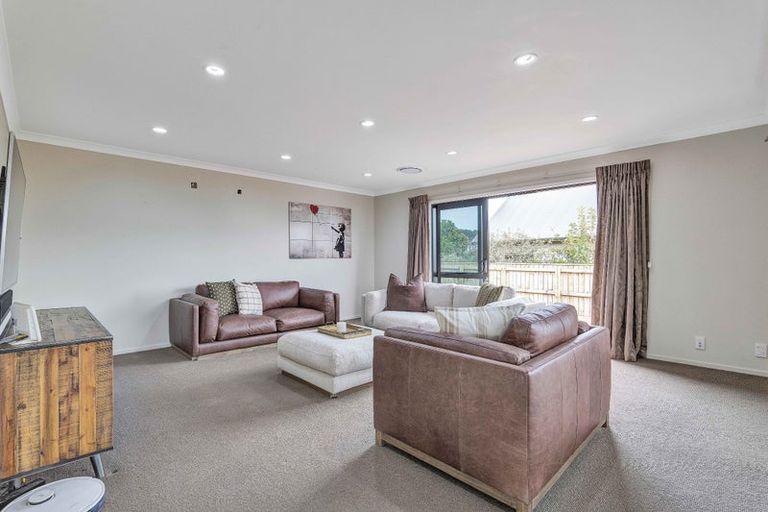 Photo of property in 4 Larlin Drive, Hawera, 4675