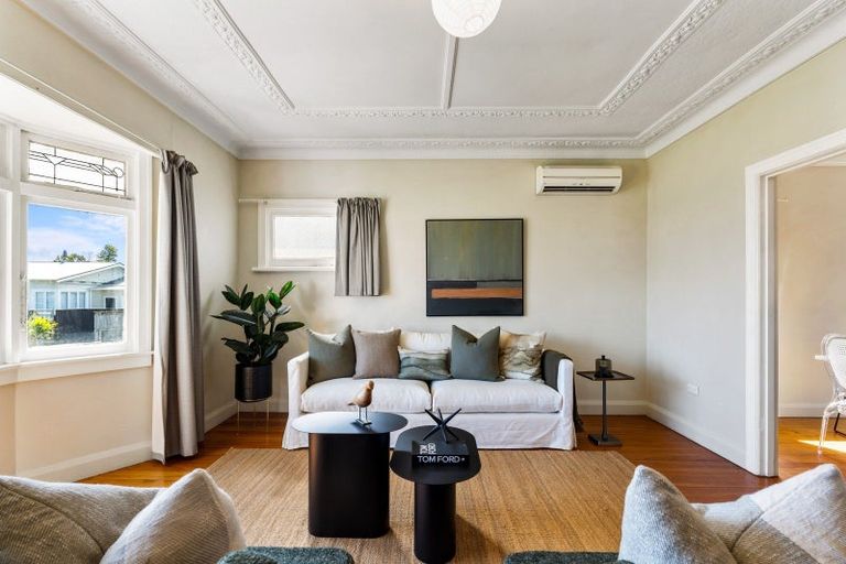 Photo of property in 126c Napier Road, Havelock North, 4130